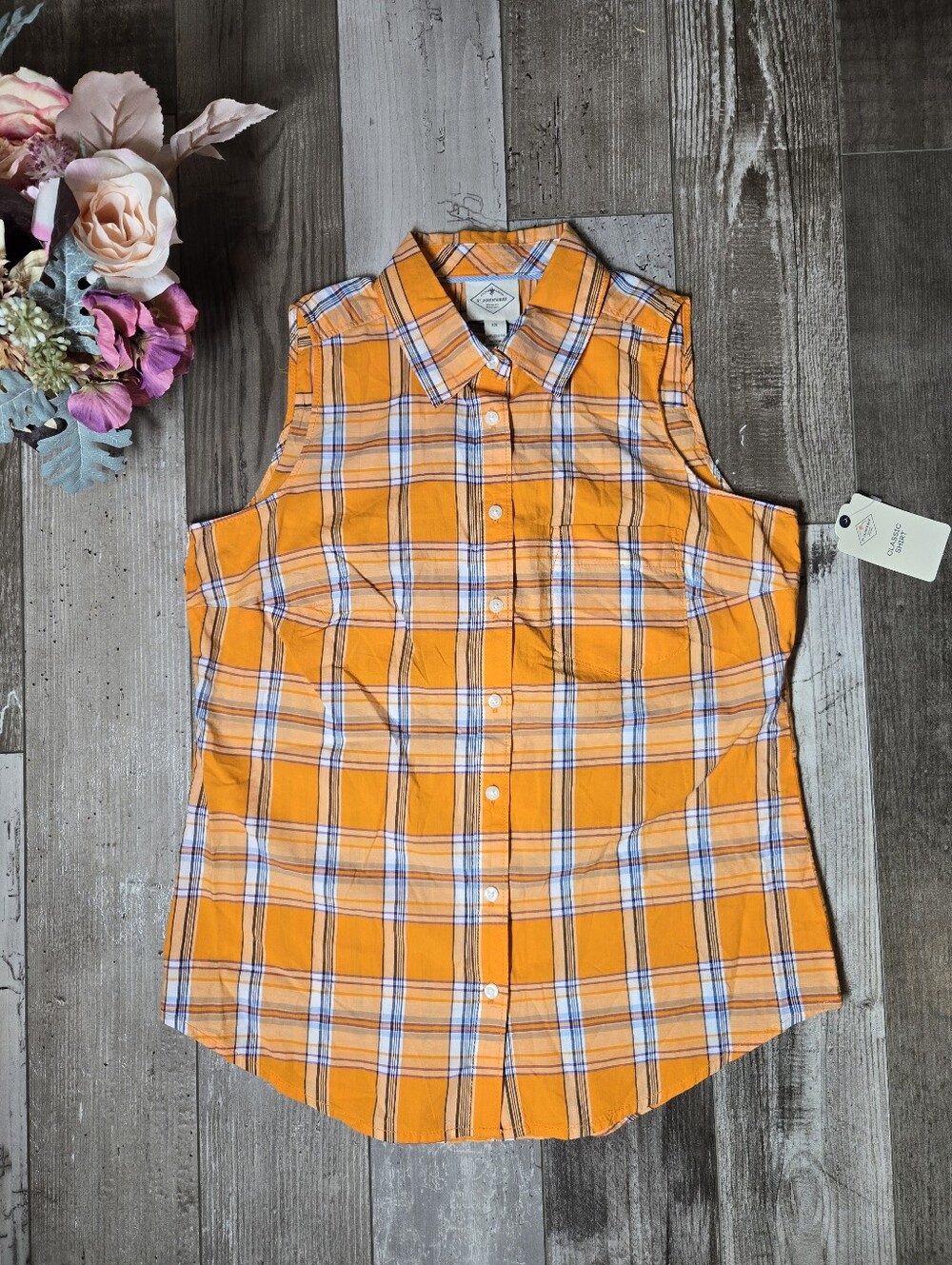 NWT St. John’s Bay Orange Plaid Sleeveless Button-Down Shirt – Women’s XS